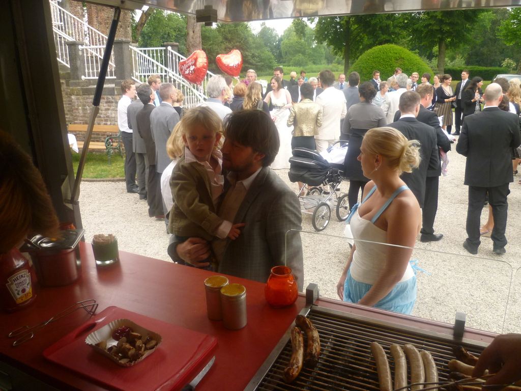 auch auf einer Hochzeit geht Currywurst